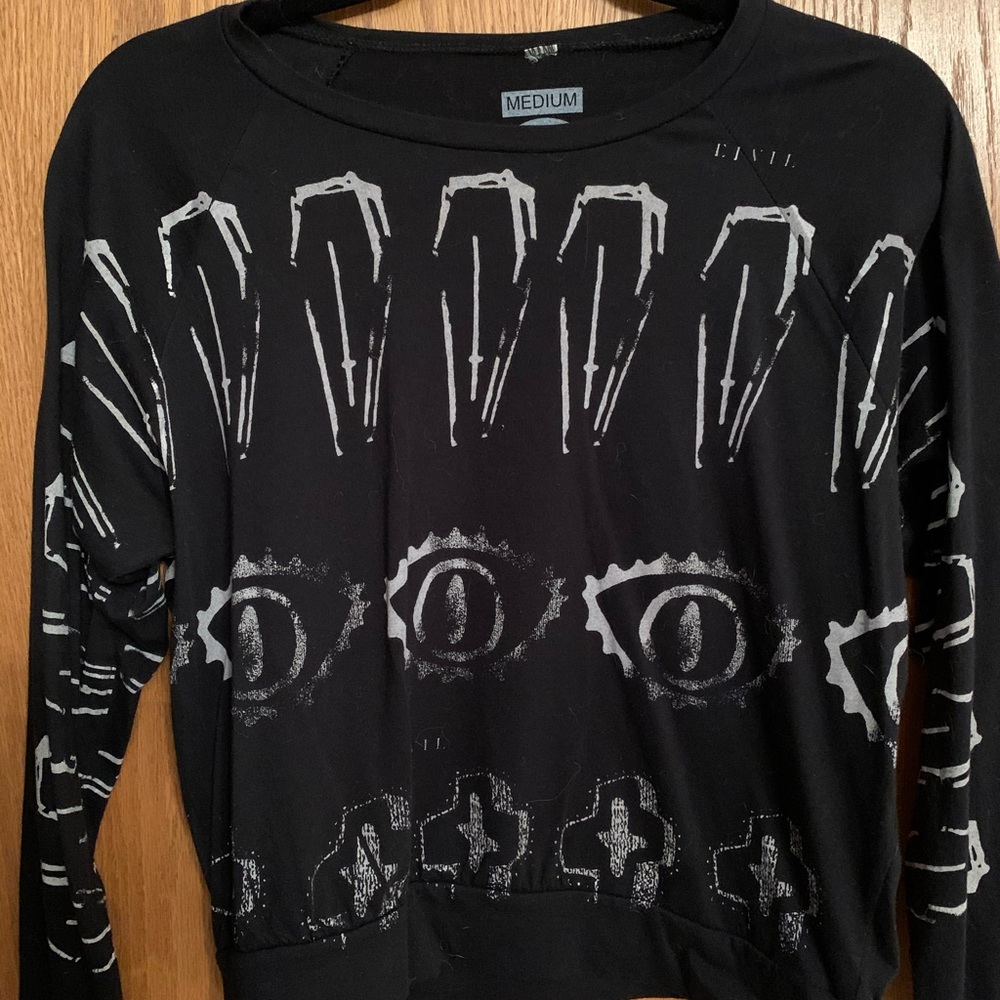 Coffin print long sleeve crop top